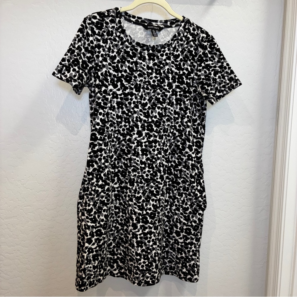 Ellen Tracy Black White Gray Print Dress w/ Pockets